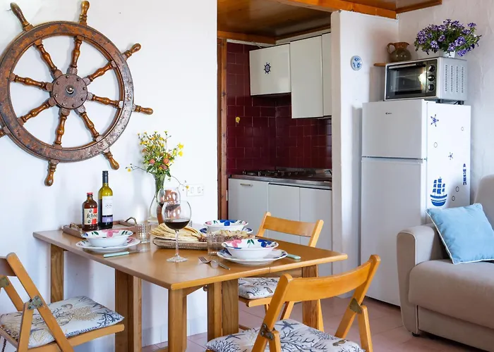 Casa Del Capitano Ferienhaus Porto Ottiolu